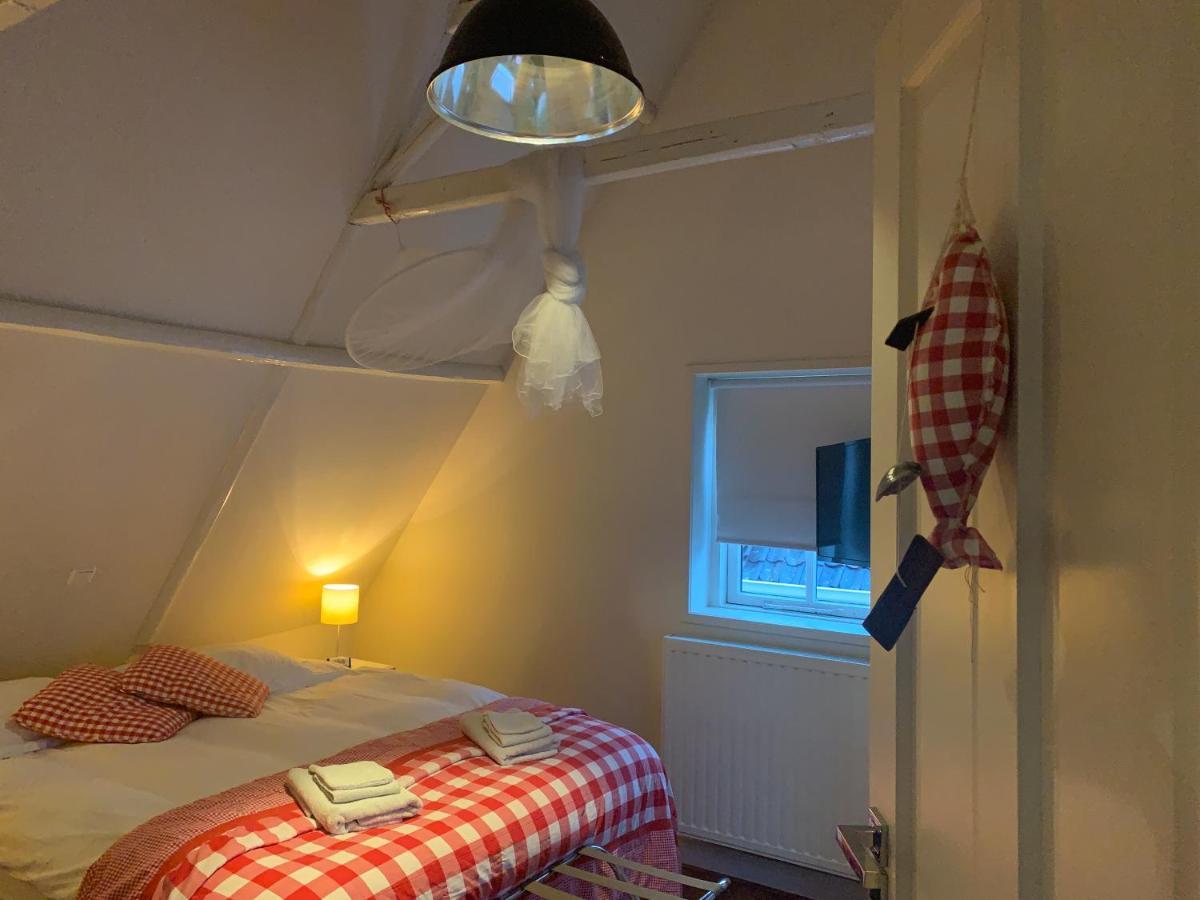De Thuiskamer In Grou Als B&B Of Vakantiehuis Экстерьер фото