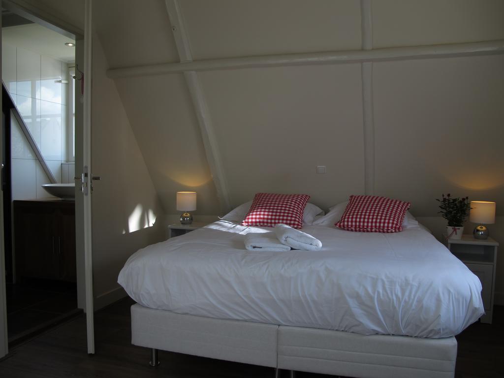 De Thuiskamer In Grou Als B&B Of Vakantiehuis Экстерьер фото